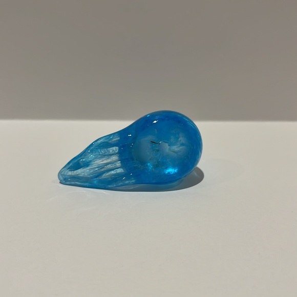Vtg Blue and Clear Glass Bird Figurine/Paperweight - Picture 5 of 7